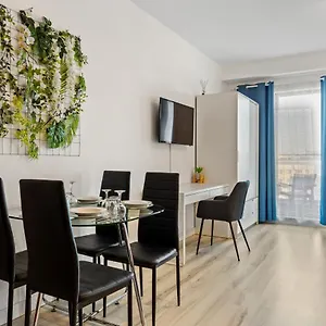 Aquarius: Upscale Flat In The Heart Of Bucharest! Διαμέρισμα