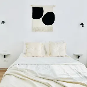 Apartment Urban Parkside Retreat Cozy 2-bed Ap By Metro, Bucharest