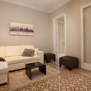 enjoy-apartments-borrell.catalonia-hotels.com/
