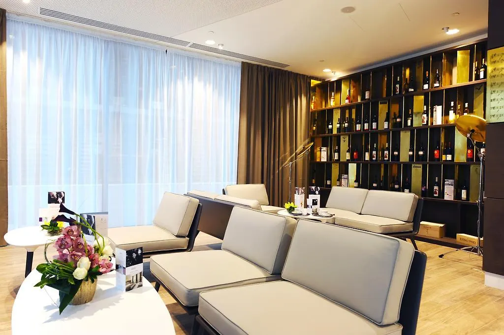 Mercure Bucharest City Center 4*,