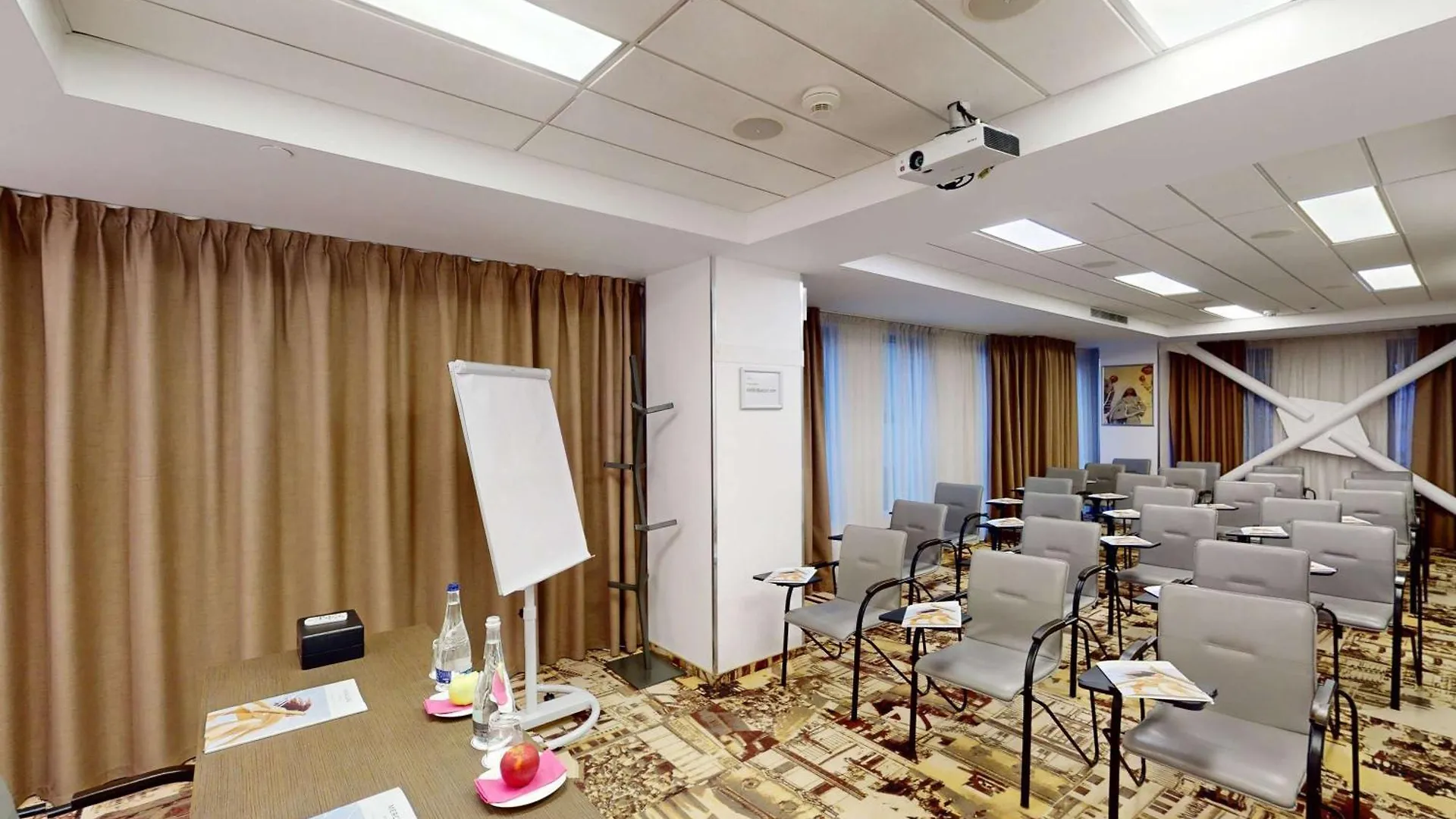 מלון Mercure Bucharest City Center