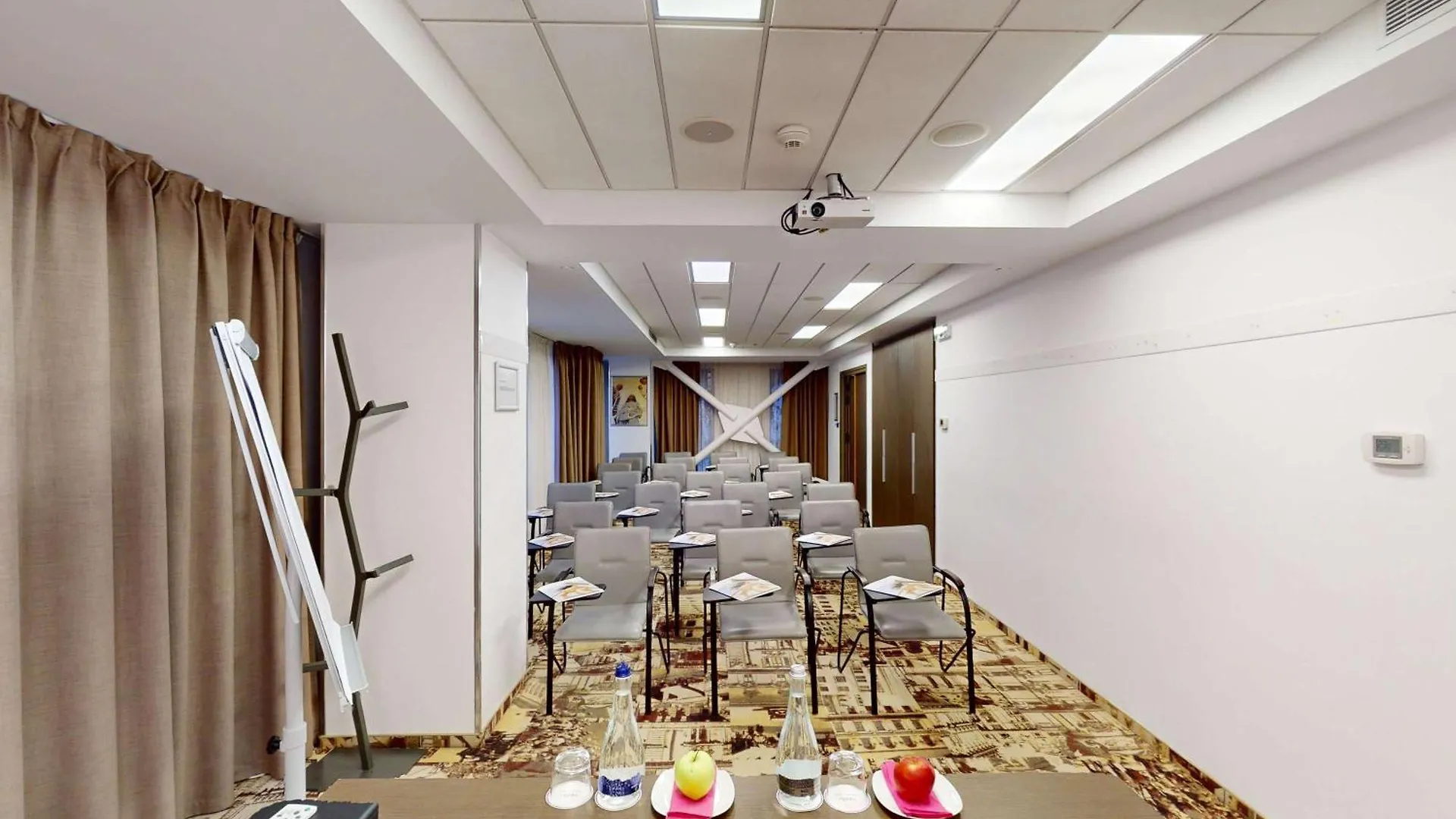 מלון Mercure Bucharest City Center